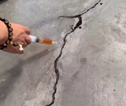清城混凝土裂缝修补技术详解​